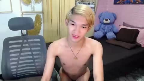 urasian_john20 online show from 18, 5, 2026