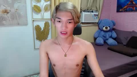 urasian_john20 online show from 1, 6, 2026