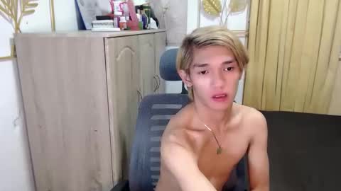urasian_john20 online show from 9, 6, 2026