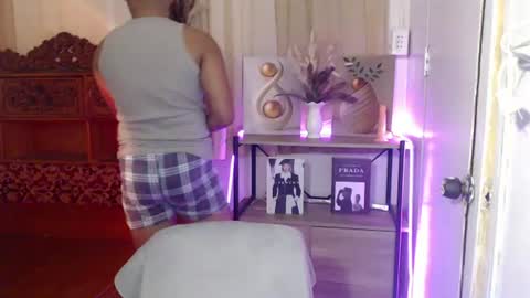 JAMES online show from 5, 8, 2026