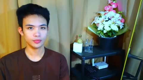 urasiancumboix2 online show from 20, 10, 2025