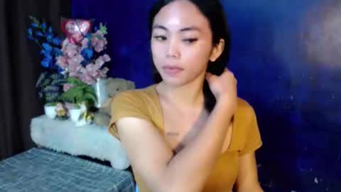 Snapshot of urasiangirl01 chatting on 12, 3, 2026 yesha online show from 12, 3, 2026