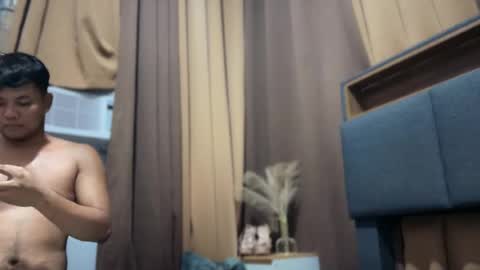 Snapshot of urasiankyler chatting on 7, 7, 2026 urasiankyler online show from 7, 7, 2026