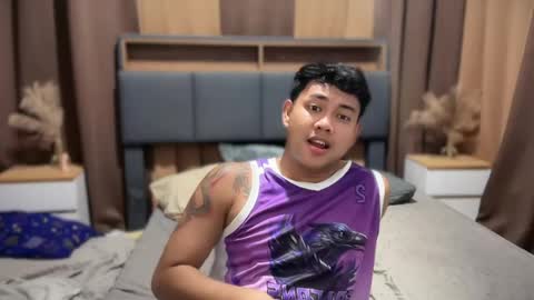 Snapshot of urasiankyler chatting on 8, 7, 2026 urasiankyler online show from 8, 7, 2026