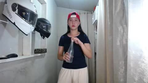 Snapshot of urasiantserika chatting on 8, 9, 2025 Erika online show from 8, 9, 2025