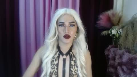 Snapshot of urcumgirlasiants chatting on 15, 9, 2025 KENDALL online show from 15, 9, 2025