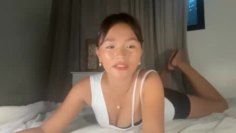 Snapshot of urcute_pinay chatting on 30, 4, 2026 sai online show from 30, 4, 2026