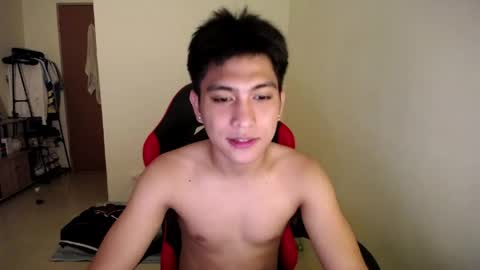 Snapshot of urcuteguy_jhonx chatting on 18, 5, 2026 Dannie online show from 18, 5, 2026