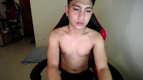 Snapshot of urcuteguy_jhonx chatting on 26, 5, 2026 Dannie online show from 26, 5, 2026