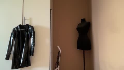 Margo online show from 3, 2, 2026