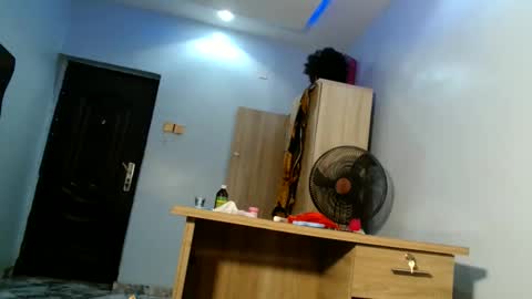 urflirtydoll online show from 10, 6, 2026