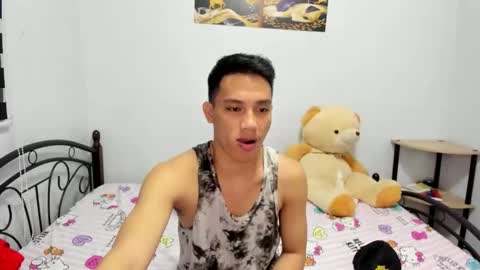 Snapshot of urfucker_vinz chatting on 4, 3, 2026 urfucker_vinz online show from 4, 3, 2026