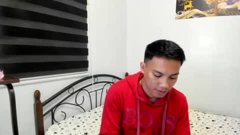 urfucker_vinz online show from 3, 7, 2026