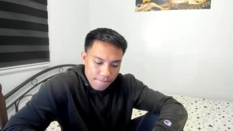 urfucker_vinz online show from 20, 7, 2026