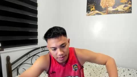 urfucker_vinz online show from 25, 7, 2026