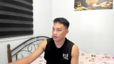 urfucker_vinz online show from 2, 8, 2026
