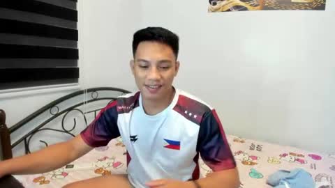 urfucker_vinz online show from 4, 8, 2026