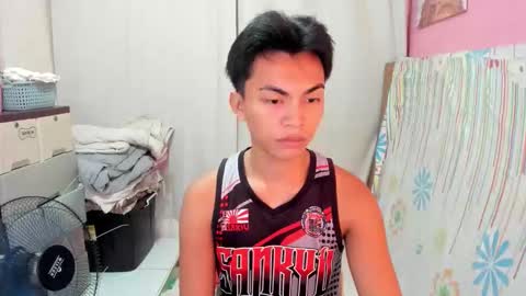 urguy_marco online show from 4, 6, 2026