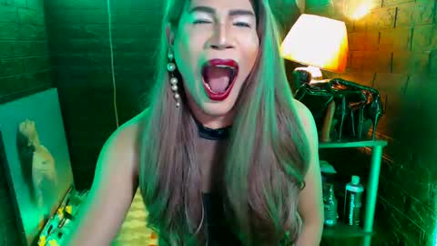 queen norelle online show from 6, 3, 2025