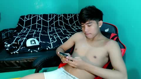 Snapshot of urhot_jeremyxx chatting on 20, 5, 2026 jeremy online show from 20, 5, 2026