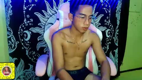 Snapshot of urhot_joshxx chatting on 14, 2, 2025 Josh online show from 14, 2, 2025