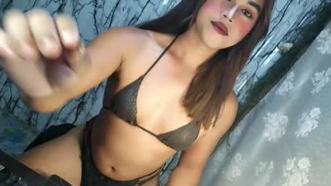 urhotfucker_eric online show from 24, 4, 2026