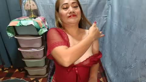 urhotmomzoey online show from 26, 7, 2026