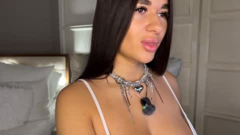 Snapshot of urlillshy chatting on 21, 10, 2025 Kristina online show from 21, 10, 2025