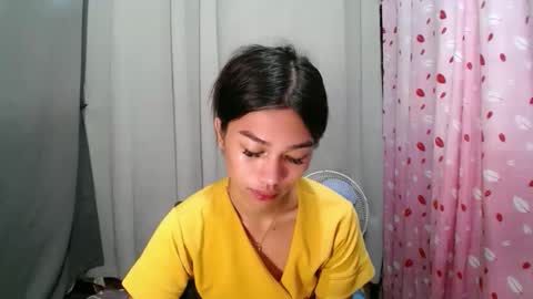 urloverjasmine_xx online show from 14, 5, 2026