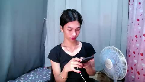 urloverjasmine_xx online show from 15, 5, 2026