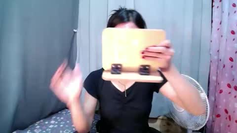 urloverjasmine_xx online show from 15, 5, 2026