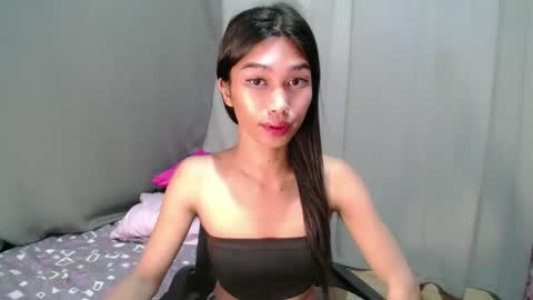 urloverjasmine_xx online show from 21, 5, 2026