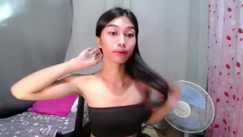 urloverjasmine_xx online show from 21, 5, 2026