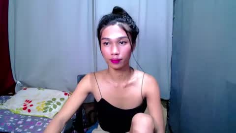 urloverjasmine_xx online show from 12, 6, 2026