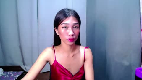 urloverjasmine_xx online show from 17, 6, 2026