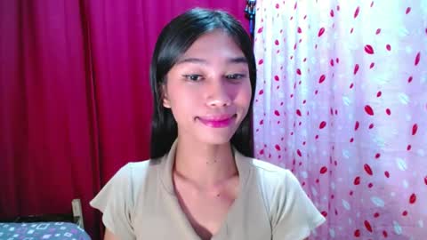 urloverjasmine_xx online show from 29, 7, 2026