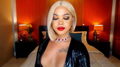 UrMajestyTyra online show from 22, 6, 2026