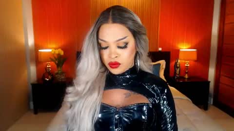 UrMajestyTyra online show from 28, 6, 2026