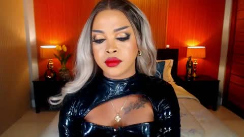 UrMajestyTyra online show from 2, 7, 2026