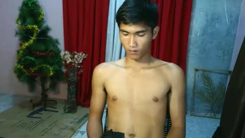 Snapshot of urmoreno_boyxx chatting on 13, 10, 2025 JAY online show from 13, 10, 2025