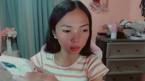 Snapshot of ursexy_michelle chatting on 2, 12, 2024 Your Future Michelle online show from 2, 12, 2024