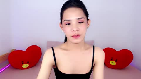 Cute Delancy online show from 13, 4, 2026