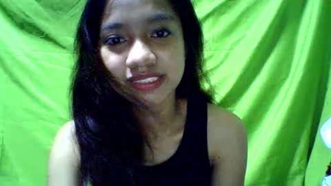 Snapshot of ursexydoll18 chatting on 10, 1, 2025 Darlyn room online show from 10, 1, 2025