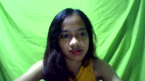 Snapshot of ursexydoll18 chatting on 12, 1, 2025 Darlyn room online show from 12, 1, 2025