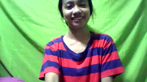 Snapshot of ursexydoll18 chatting on 14, 1, 2025 Darlyn room online show from 14, 1, 2025