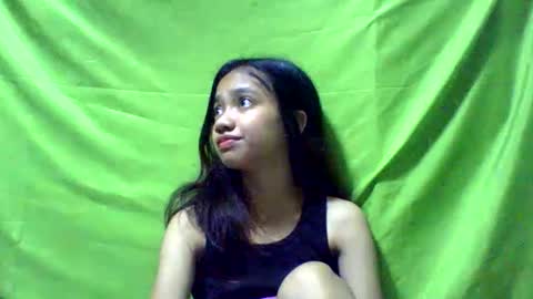 Snapshot of ursexydoll18 chatting on 14, 1, 2025 Darlyn room online show from 14, 1, 2025