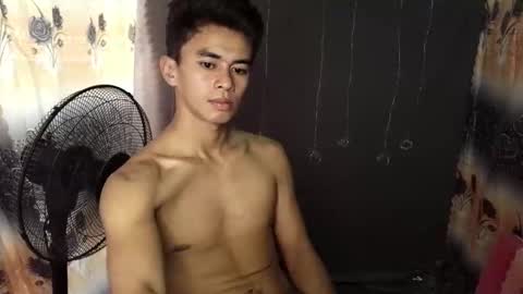 Snapshot of urwild_fuckerxx chatting on 18, 1, 2026 urwild_fuckerxx online show from 18, 1, 2026