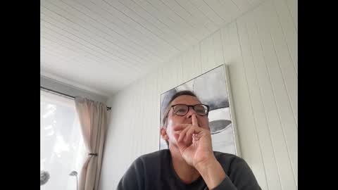 Snapshot of usablemale chatting on 18, 9, 2025 P online show from 18, 9, 2025