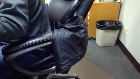 Snapshot of useemie chatting on 13, 12, 2024 useemie online show from 13, 12, 2024