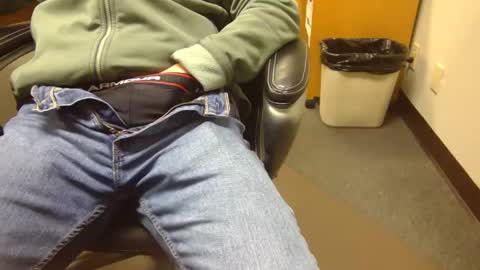 Snapshot of useemie chatting on 16, 12, 2024 useemie online show from 16, 12, 2024